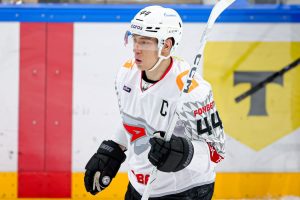 damir-sharipzyanov-ustanovil